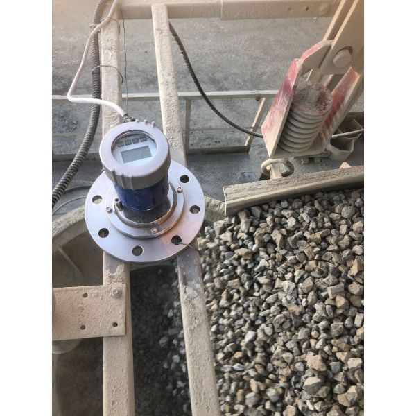 KLD802 Radar Level Gauge For Slightly Corrosive Liquids For Slightly Corrosive Liquids Monitoring