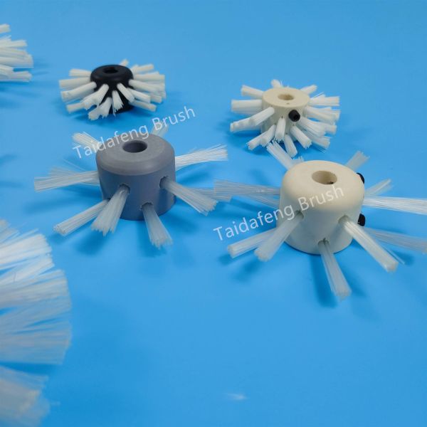 Strong Nylon Pipe Painting Brush For Duct Cleaning And Coating Applicator