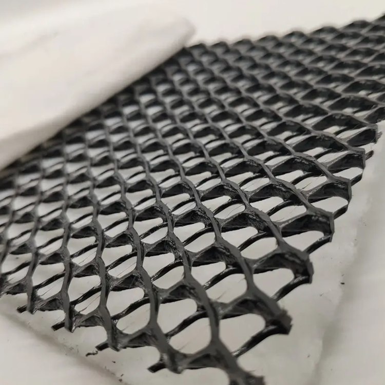 4mm-8mm Thickness HDPE Composite Net Drainage Net at Direct Supply for White Color