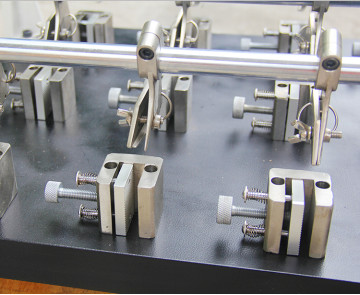 Anti Torsion Flex Leather Testing Equipment Practical For Clothing