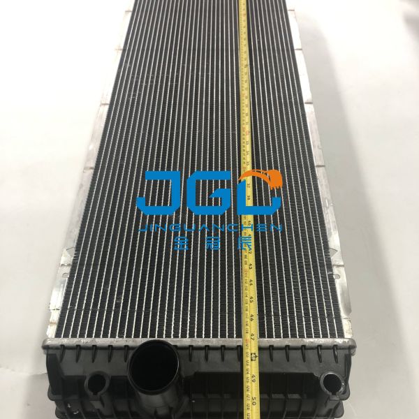 Excavator R485 R480LC-9S Water Tank Radiator 11QB-45020 Engineering Machinery Parts