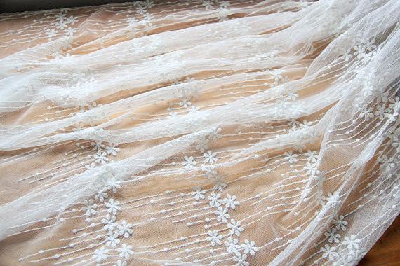 Quality Embroidery Floral White Tulle Lace Fabric For Dress Clothing / Scarf / Curtain 51.18" Wide for sale