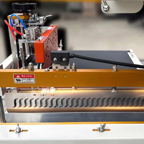 High Precision Heat Shrink Packing Machine Adjustable Thermal Shrink Packaging Machine 9.6KW