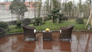 China Outdoor Rattan Sofa Coffee Set , Hand-Woven Garden Sofa Chair Set on sale