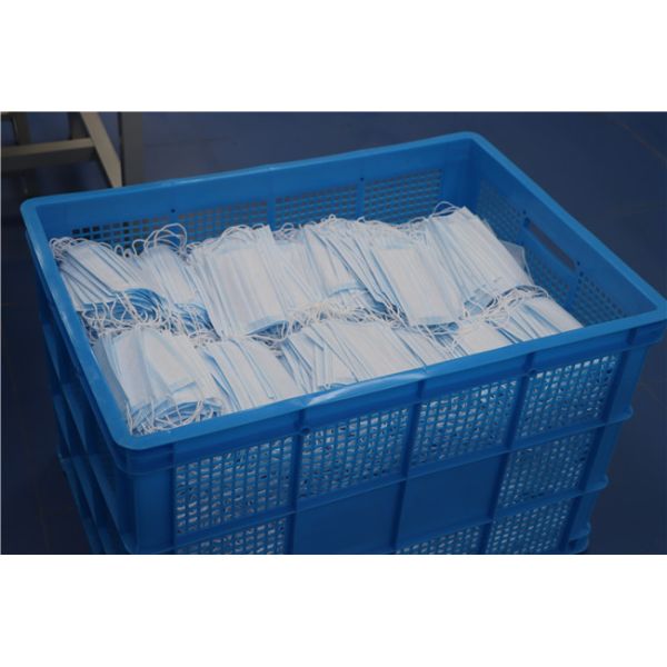 White Disposable Protective hydrating face mask Supplies 3 ply FDA CE certificate