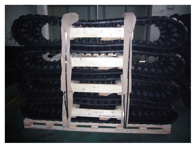 Anti-Vibration Rubber Track T250X52.5NX78 For Excavator AIRMANN AX 20UR 1-Type HITACHI EX 20 UR 1-Type