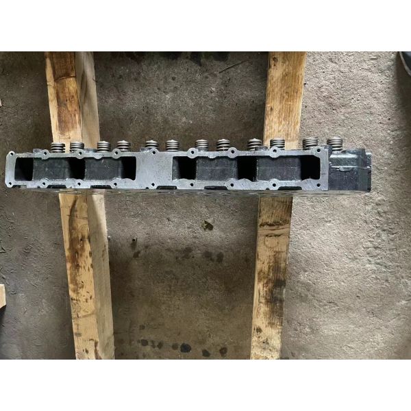 Iron Material Complete Cylinder Head Assy ME993502 6D16 6D17