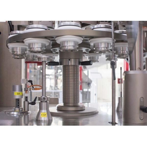 Wiper Ring Loading Mascara Filling Machine Automatically Intermittent Operating Mode