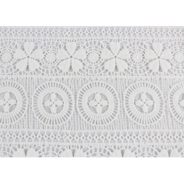 Polyester Water Soluble Lace Fabric With Linear Lace Designs For Ladies Party Dress
