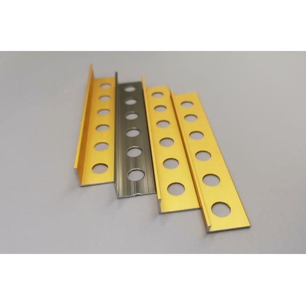 Electrophoresis L Shaped Aluminium Extrusion With Holes 10-25mm Height
