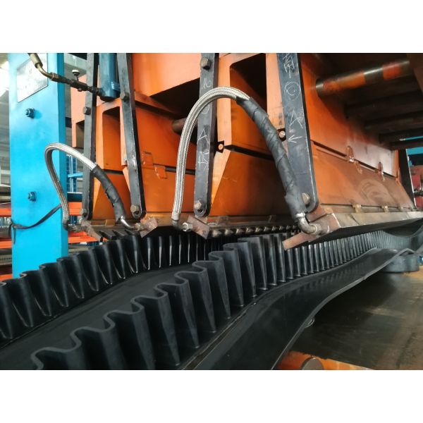 EP250/2 Polyester Cotton Canvas Textile Fabric Layered Vulcanized Rubber Conveyor Belt