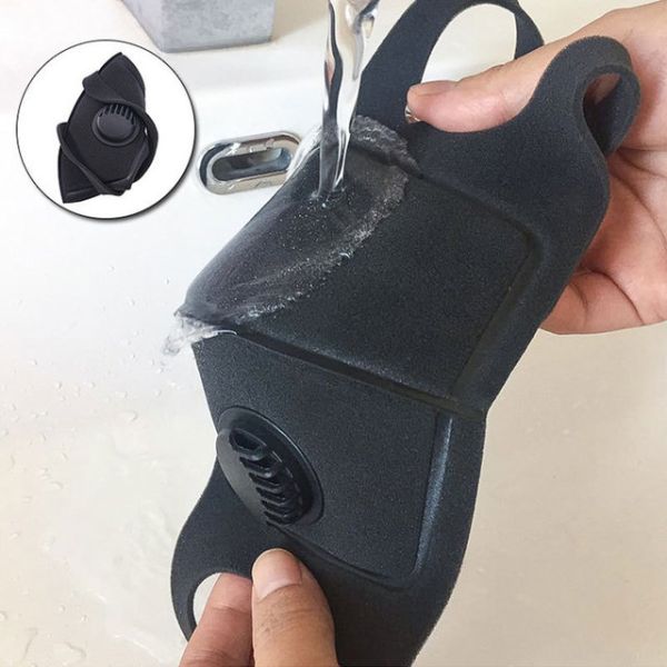 High Filtration PM2.5 Dust Mask Black Color Anti Pollen Washable With Valve