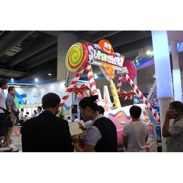 45 Degree Swing Pendulum Amusement Ride 2200W For Indoor Shopping Mall