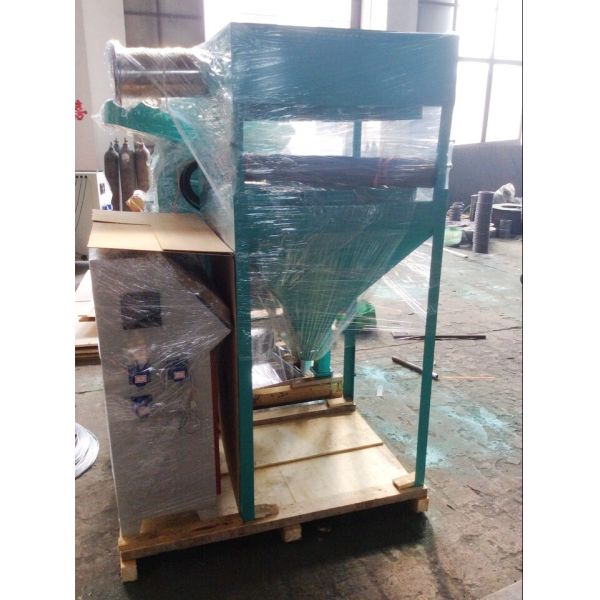 60 Mesh Wood Pulverizer Machine Dust Free Compact Structure Water Spray Cooling