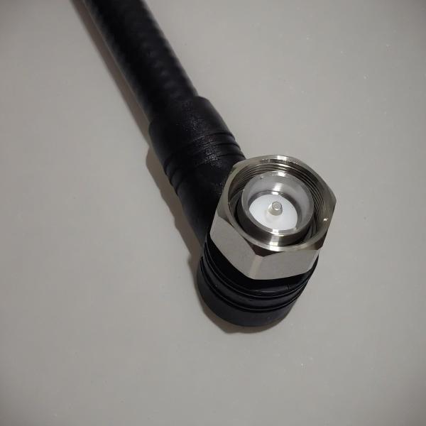 4.3 10 Male Right Angle 1/2" Superflex Jumper