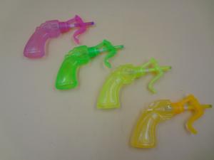 China 30ml Kids Transparent Super Sour Spray Candy Liquid Drink With Gun Toy on sale