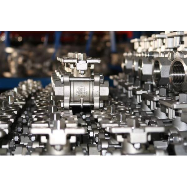 Three-Piece Threaded/Butt Welded High Platform Ball Valve with Customization Options