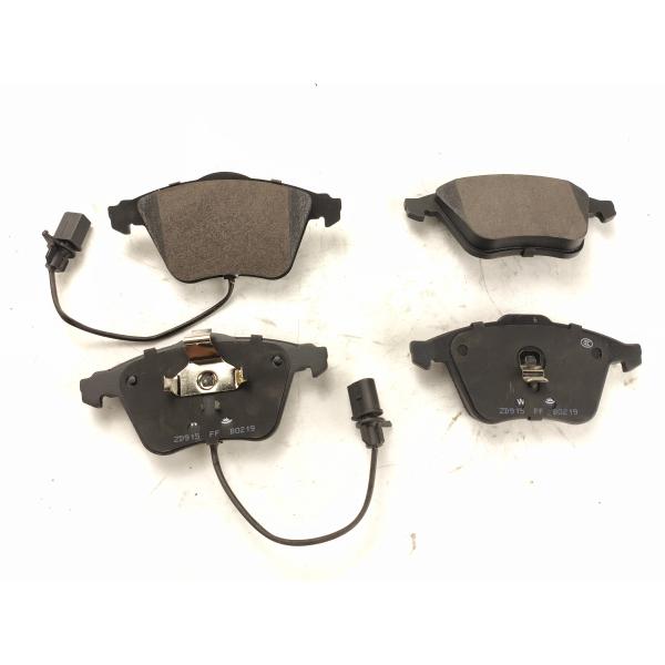 30793618/3074203/31212184/30742029 Front Brake Pad For Volvo C70 V50 S40 V40 V40 Cross Country C30