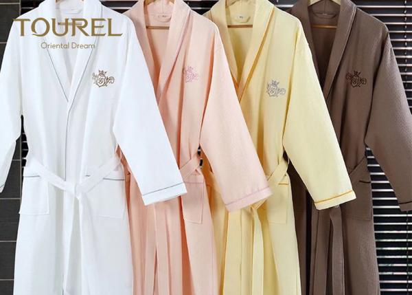 Quality White Flannel Cotton Hotel Quality Bathrobes Colorful Luxury Spa Robes for sale