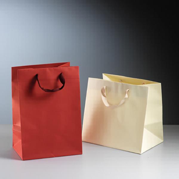 Luxury Art Paper White Paper Carrier Bag with Rope Handle,hand finished unrivalled quality bespoke luxury paper carrier