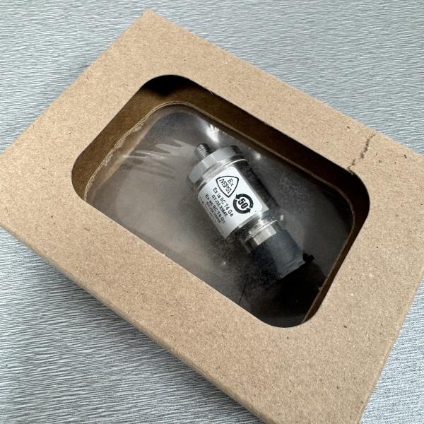 Bently Nevada 330400-01-CN Accelerometer Acceleration Transducer
