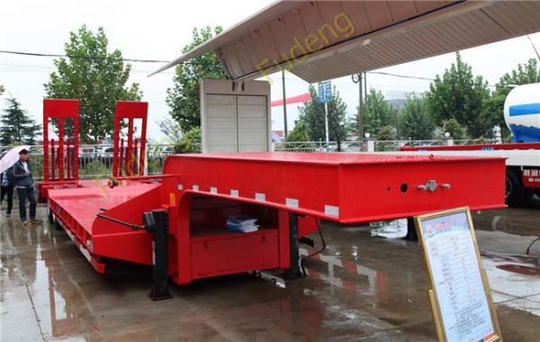 Transport Heavy Large Machine Low Flatbed Trailer , 45 Ton - 55 Ton Low Bed Trailer