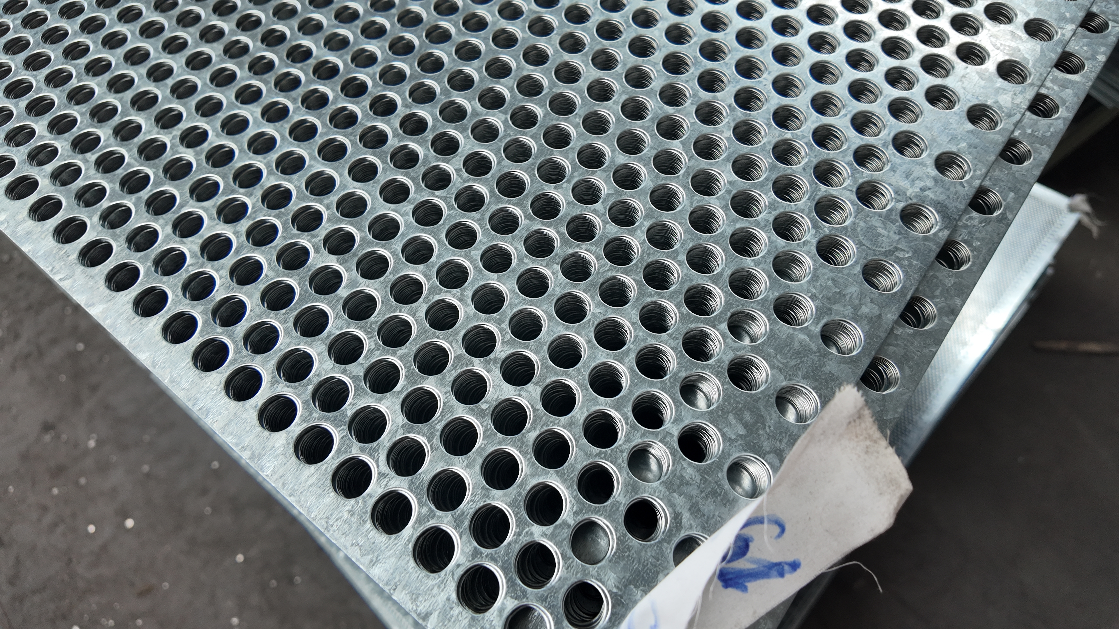0.6mm Round Hole Stainless Steel Perforated Metal Sheet Custom Size