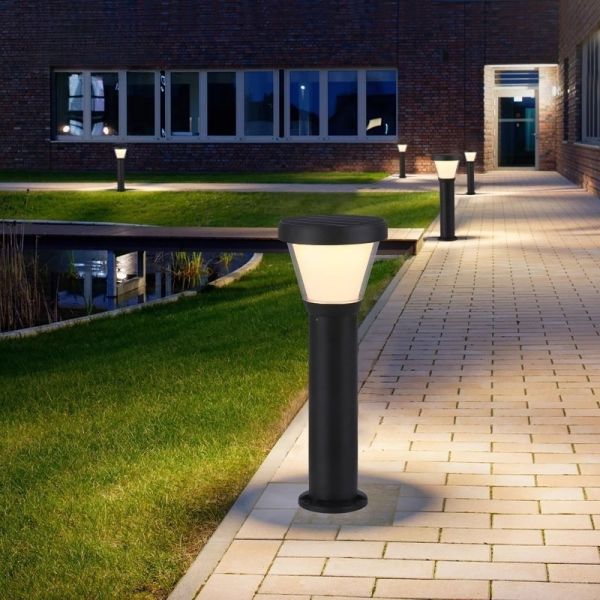 Solar Powered Lawn Lights IP65 Weatherproof Pebble Design Garden Perimeter Lamp