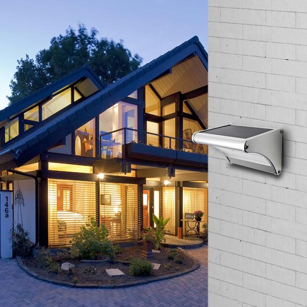 Super Bright Solar LED Wall Lamp Aluminum Alloy Body High Power Efficient