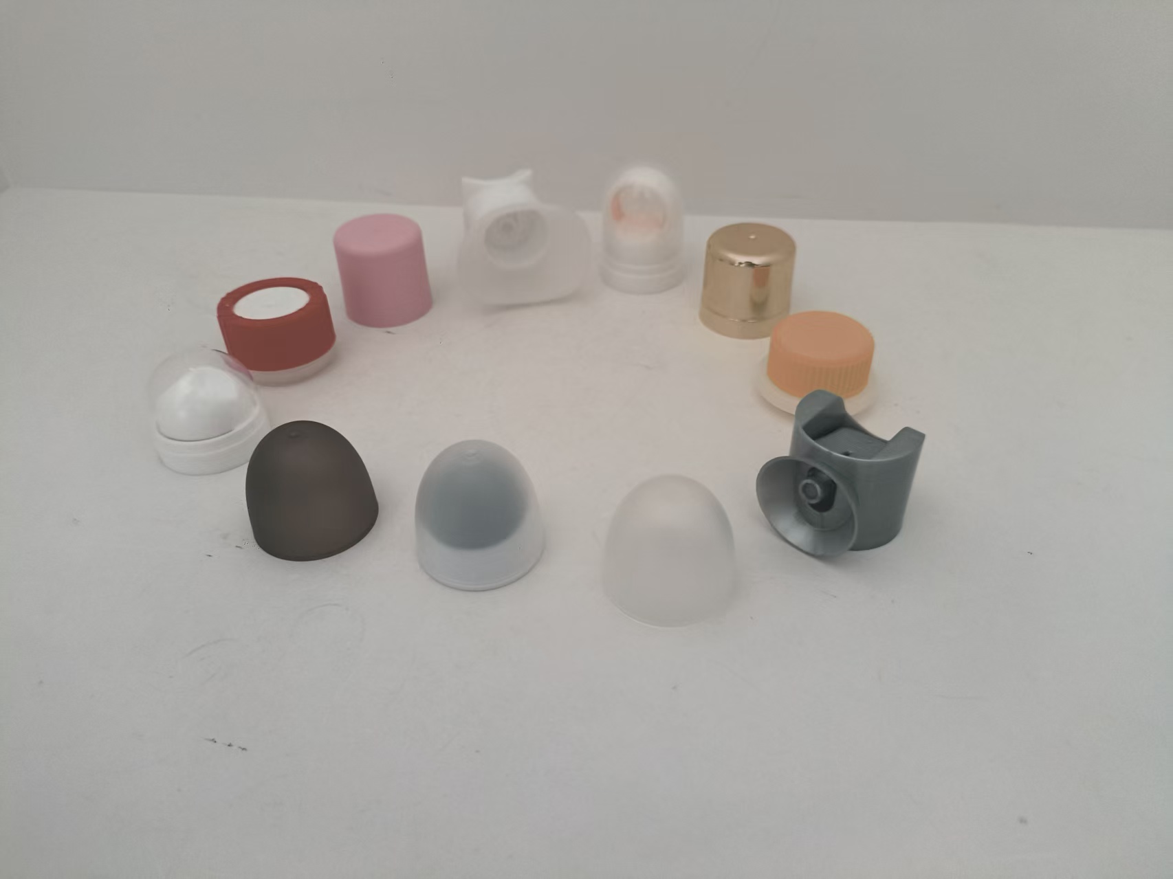 PP PE PET PVC Plastic Caps for Aerosol Tin Cans Spray Bottles