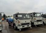 Sprinkling Truck 5 - 8CBM SINOTRUK HOWO Light Duty Truck Chassis For Road