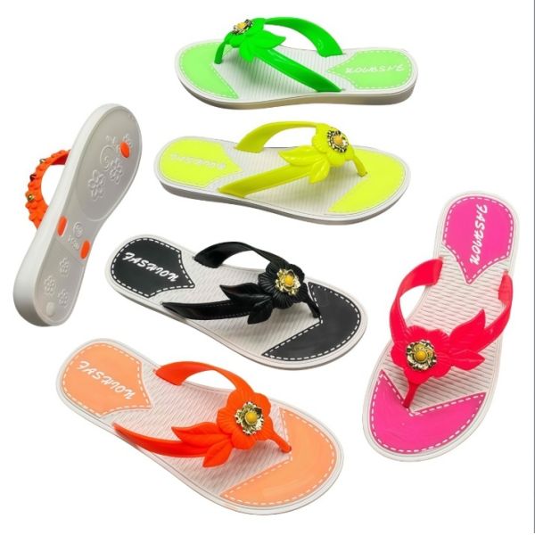 EVA Women 3D Flower Decor Two-tone Flip Flops