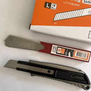 Replacement Frequency Varies Depending On Usage 18mm Blade Cutters Silver