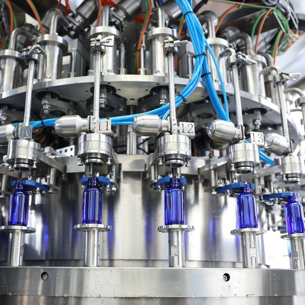 Piston Type Servo Motor Driven Glass Bottle Ropp Cover Filling Machine Featuring PLC Control System for Production Lines