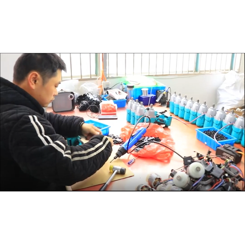 400Nm High Torque High Quality Modern Tools Repairs Portable 1/2inch Power Wrench High-Intensity Impact Wrench Without Battery