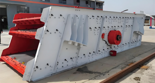 Industrial Multilayers Vibrating Sieving Machine For Mining Quarry Aggregate Operations