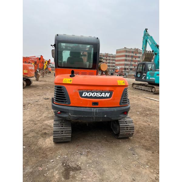 Second Hand DOOSAN DX60 Excavator and Energy-Saving for Crushing Used Hand Excavators