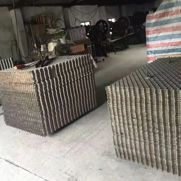 Heat Resistant SS304 Stainless Steel Wire Mesh with 40*40mm 50*50mm Hole Size for Boiler Applications