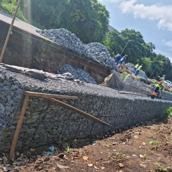 High Strength UV Resistant Gabion Bags Polyethylene Geobag For Flood Control