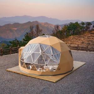 China Luxury Large Glamping Tent Outdoor Geodesic Dome Tent Event Dome Outdoor With Shower Toilet, Canopy Gazebos Screen on sale