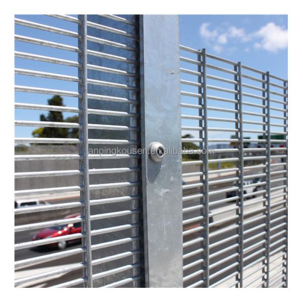 Metal Frame 4mm Wire Mesh 3D Panel Fence Decorative for Airport Perimeter Security