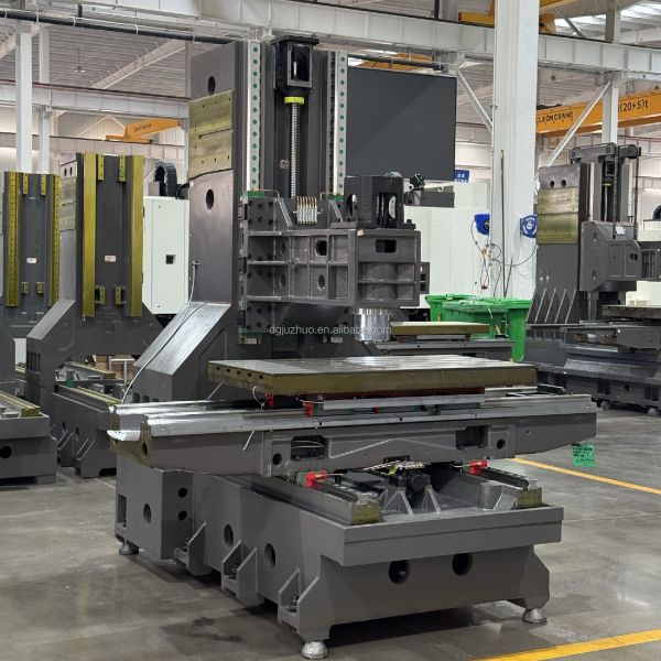 VMC650 Multi Axis CNC Machine Center 8000 RPM Belt Drive BT40 Taper Vertical Milling System