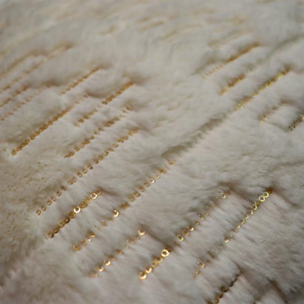 Stylish Faux Fur Throw Blanket Nondisposable Luxury Embroidered Minky Throw Blankets