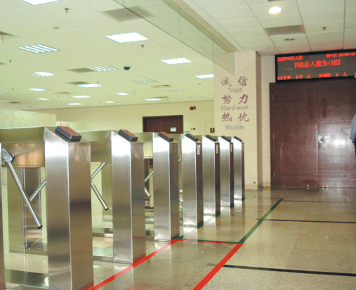 Access Control Entrance Flap Barrier Turnstile Fire Alarm Function Long Service Life