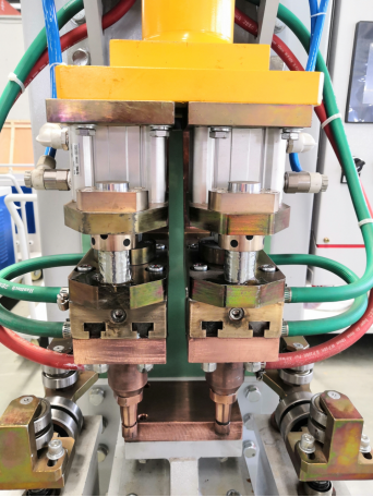 CE Resistance Spot Welding Equipment , 18mm Wire Mesh Spot Welding Machine