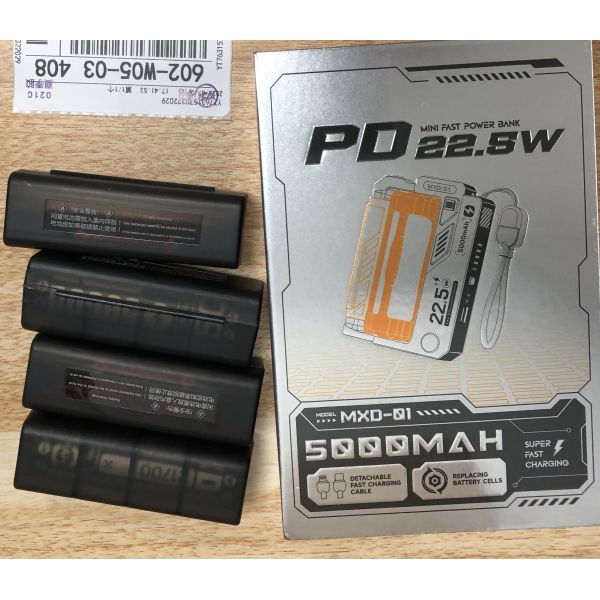 Interchangeable Clip Power Bank 5000mAh Li Polymer Battery Detachable Portable Slim Wired Fast Charger with Cable