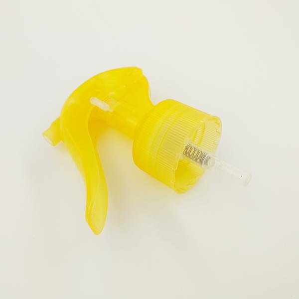 28/400 Lightweight Spill Resistant Garden Pump Sprayer