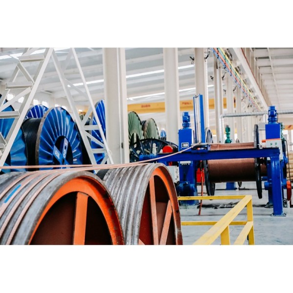 Custom Insulation Ring Terminal 18AWG 16AWG 14AWG Wire Harness Assembly For Battery Photovoltaic Ground Wire