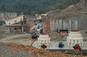 China AC Motor Quarry Mining Stone Crushing Plant 350tph TONGHUI on sale