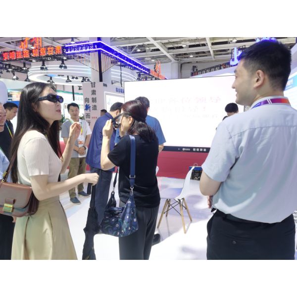 Polarized Light Indoor 3D LED Video Wall Display Panel Virtual Stereo Display Screen